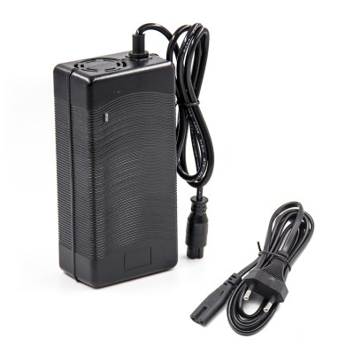 Cargador 48v con Ventilador (salida 54,6v) 3A conector GX16 [City Wheel]